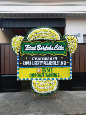 Papan Bunga Duka di Sriwedari